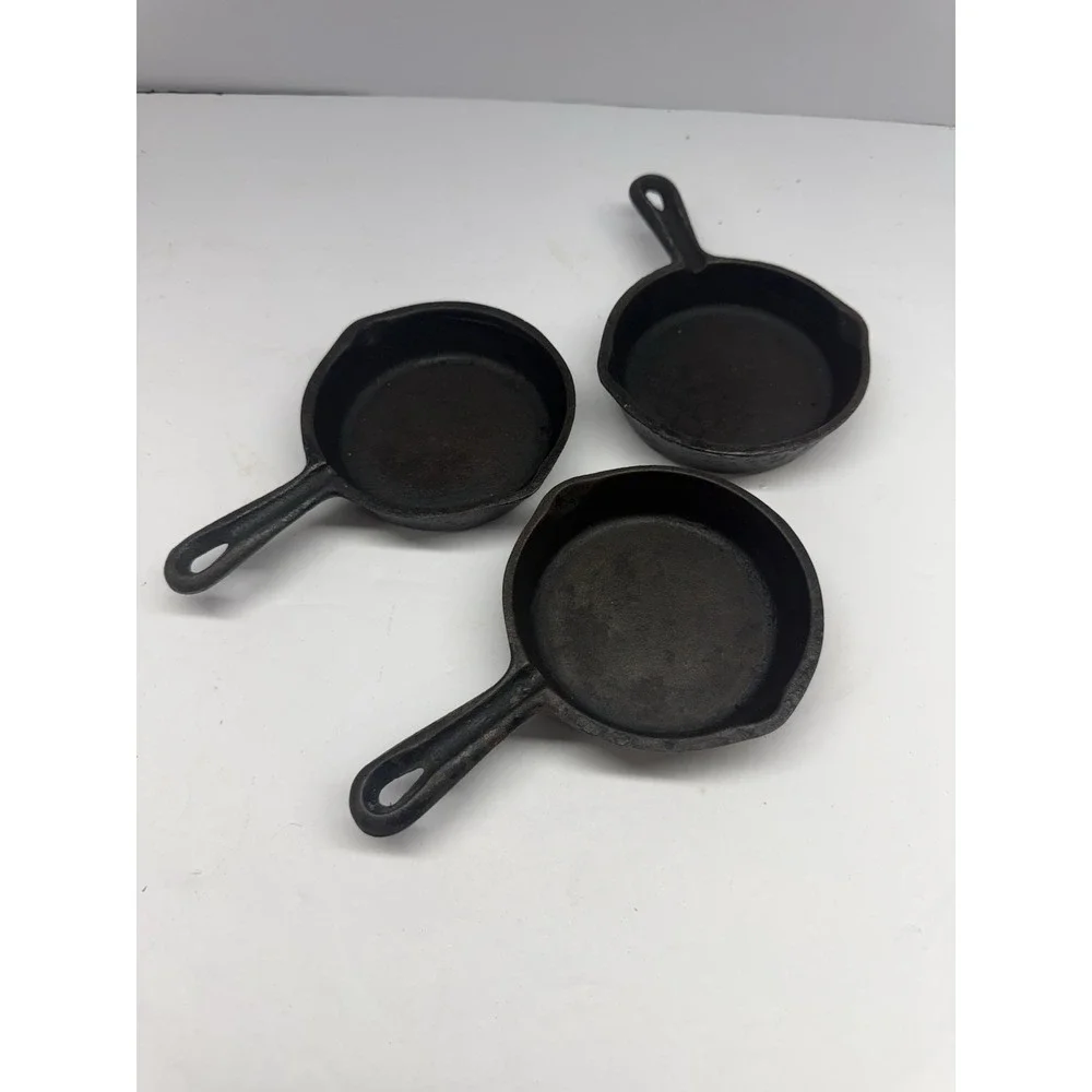 Vintage Miniature Cast Iron Skillet Set of 3 Small Toy Frying Pans Rustic Decor